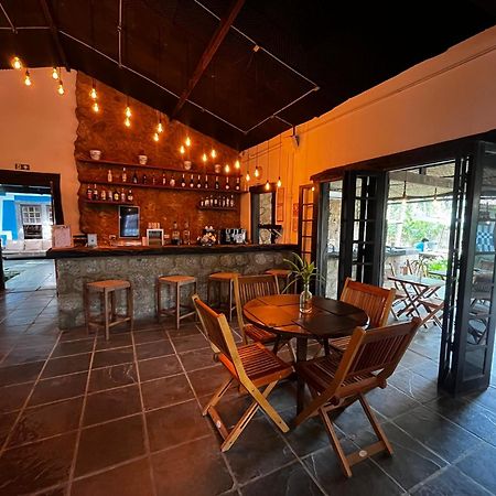 Garden Hotel パラチ エクステリア 写真